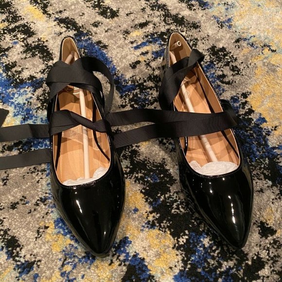 Misguided Black Eyelet Tie Detail Flats (Black) - Never Worn New In Box - Picture 1 of 8